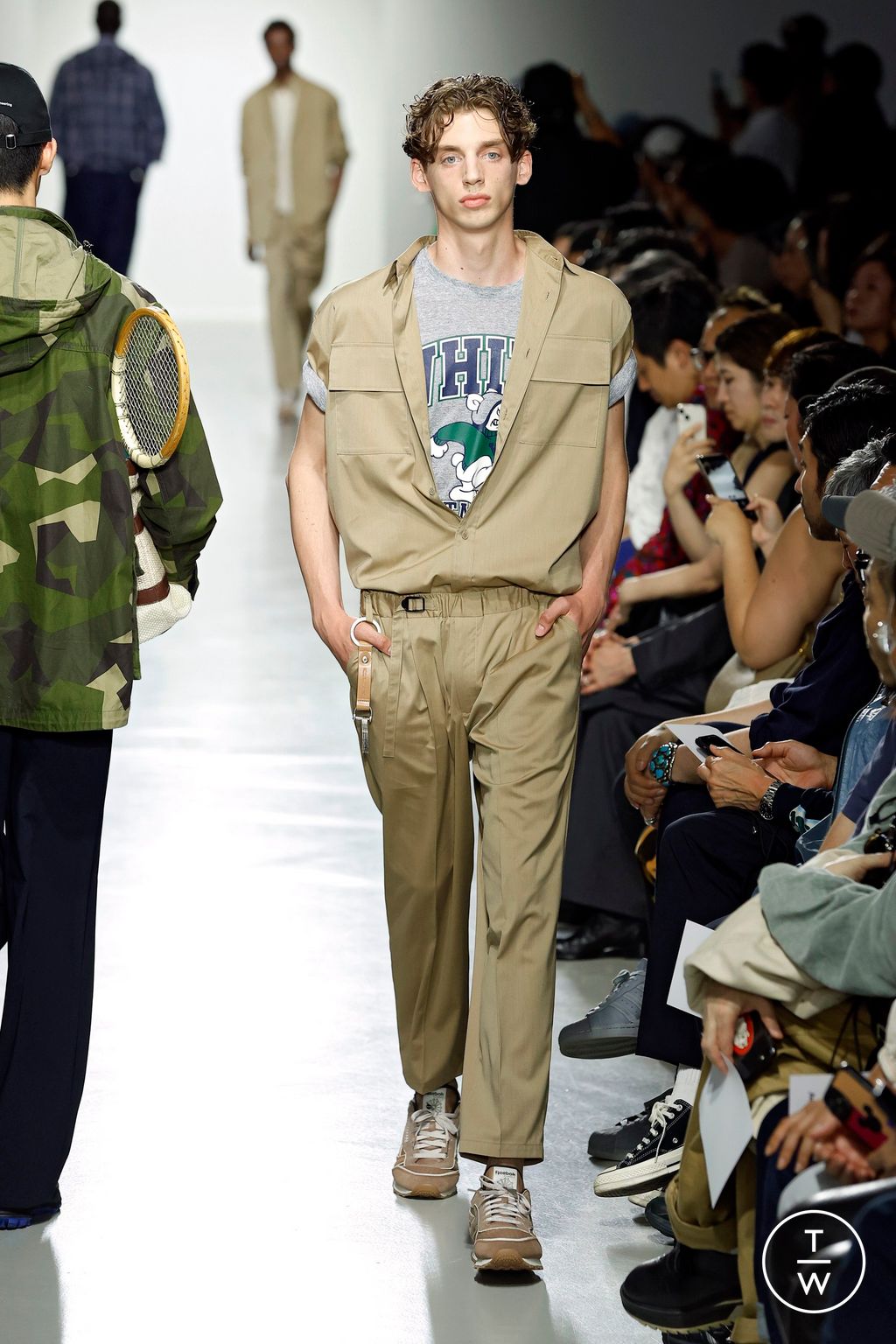 Fashion Week Paris Spring-Summer 2025 look 10 from the White Mountaineering collection 男装