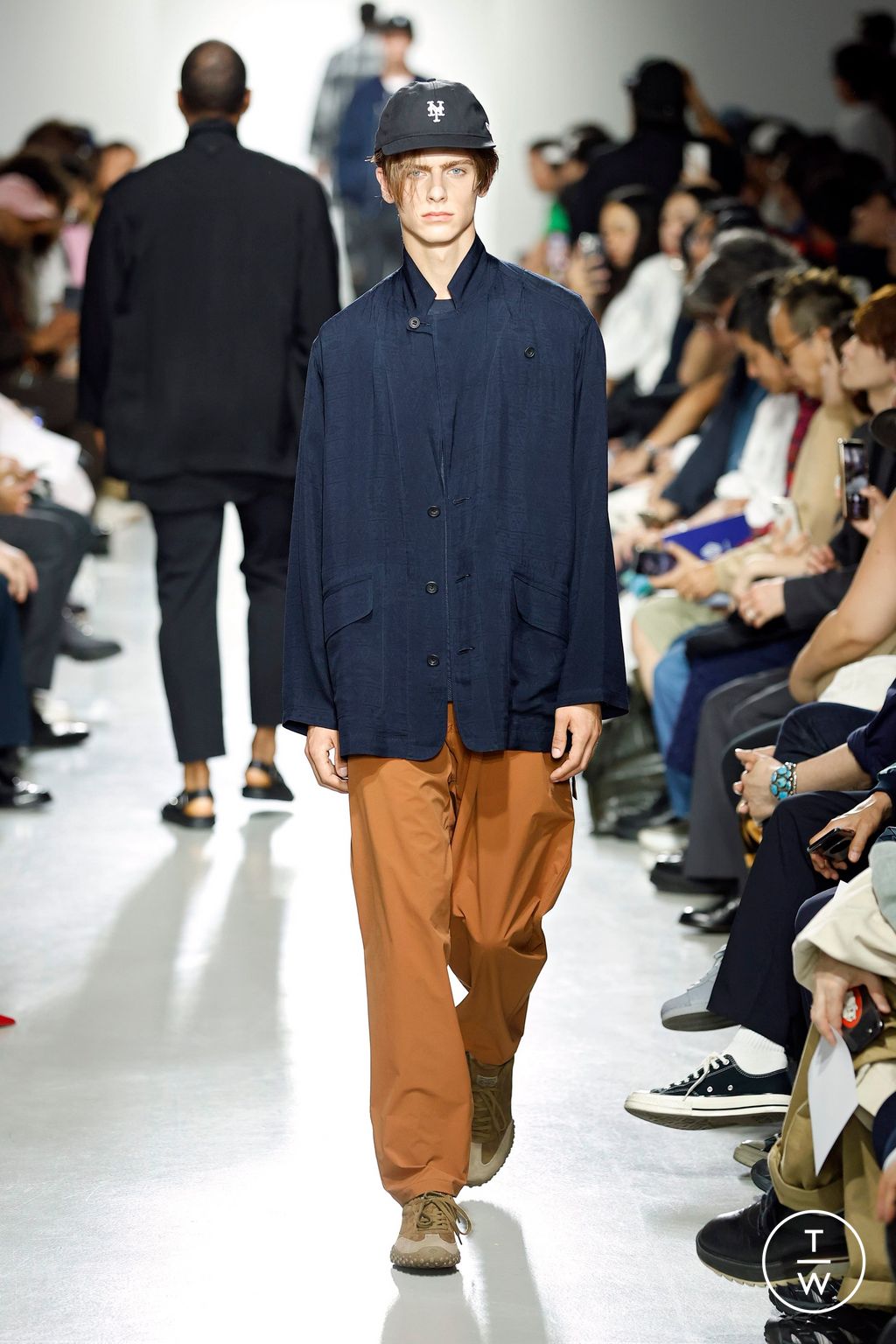 Fashion Week Paris Spring-Summer 2025 look 28 from the White Mountaineering collection menswear