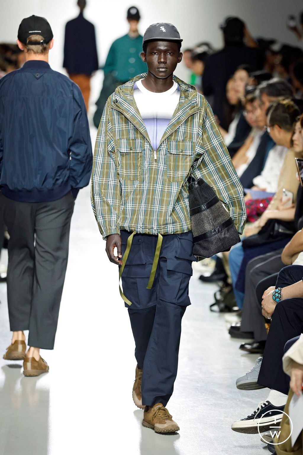 Fashion Week Paris Spring/Summer 2025 look 30 from the White Mountaineering collection menswear