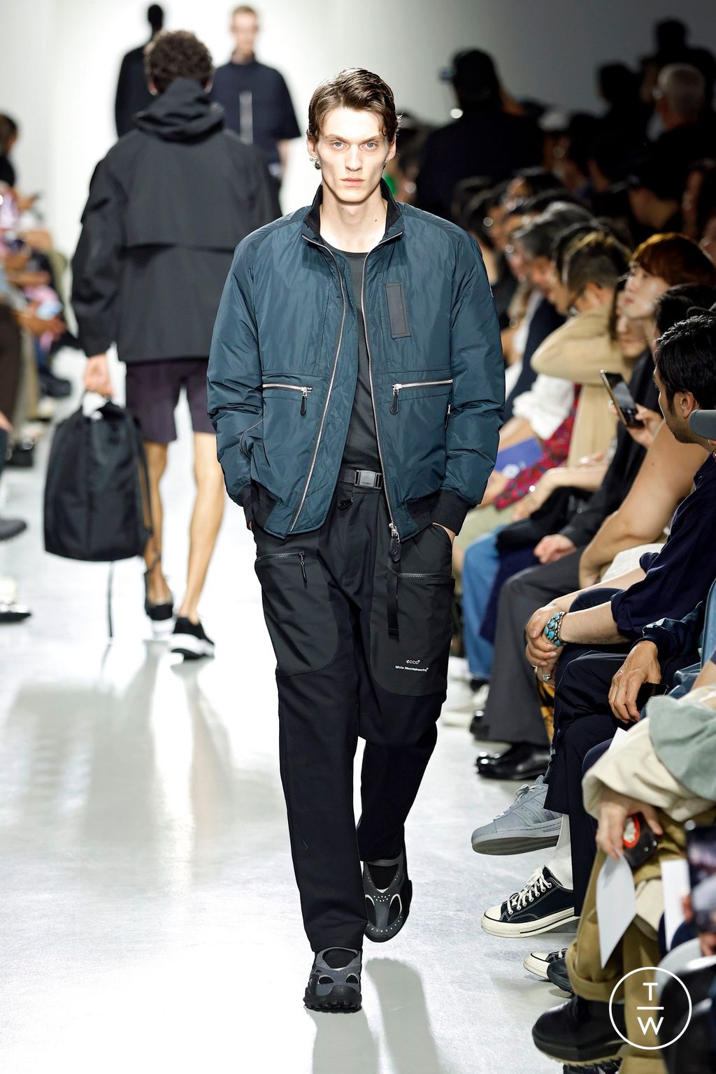 Fashion Week Paris Spring-Summer 2025 look 48 from the White Mountaineering collection menswear