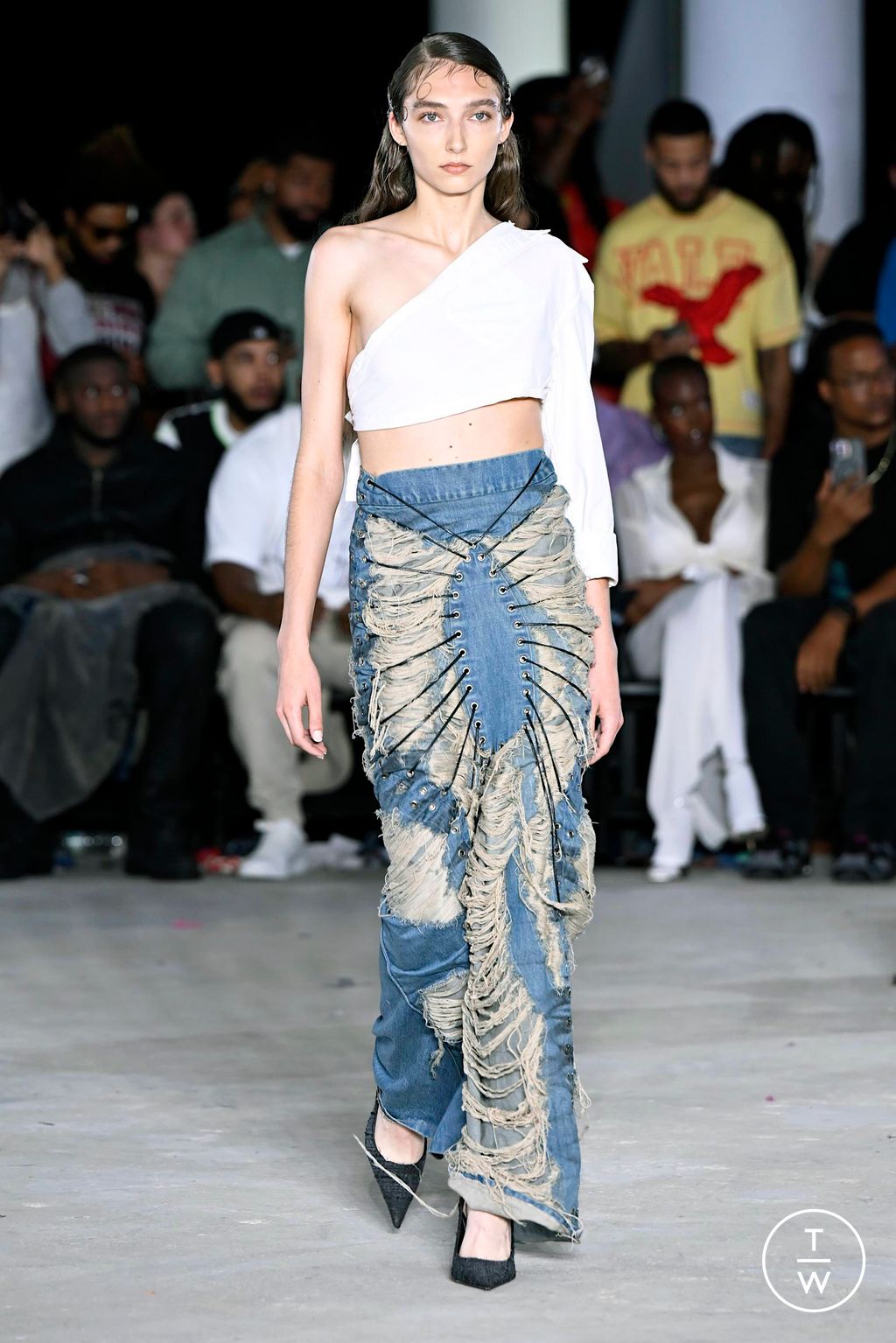 Fashion Week New York Spring/Summer 2024 look 18 de la collection Who Decides War womenswear