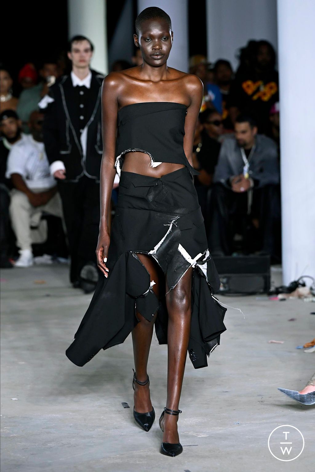 Fashion Week New York Spring/Summer 2024 look 32 from the Who Decides War collection 女装