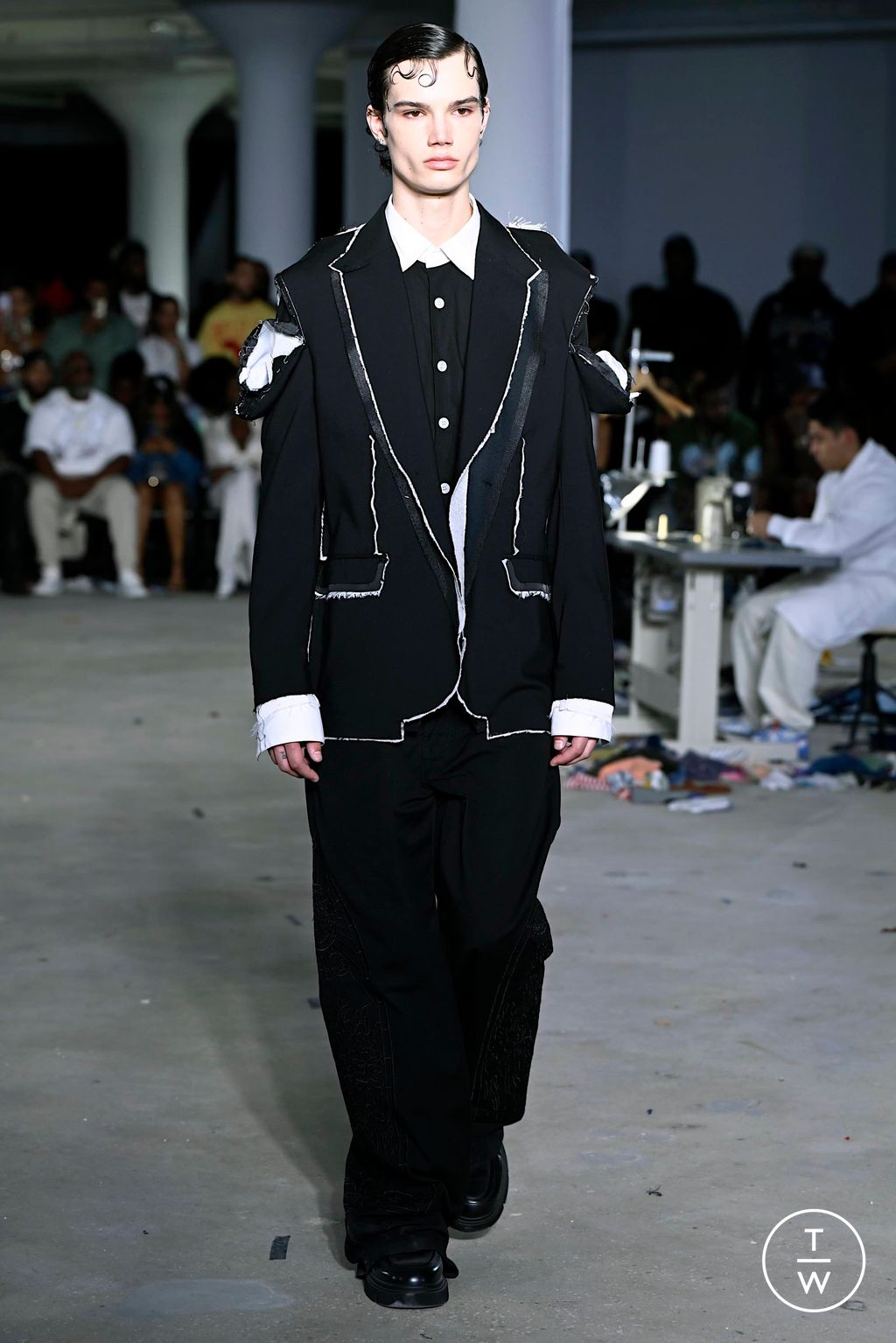 Fashion Week New York Spring/Summer 2024 look 33 from the Who Decides War collection womenswear