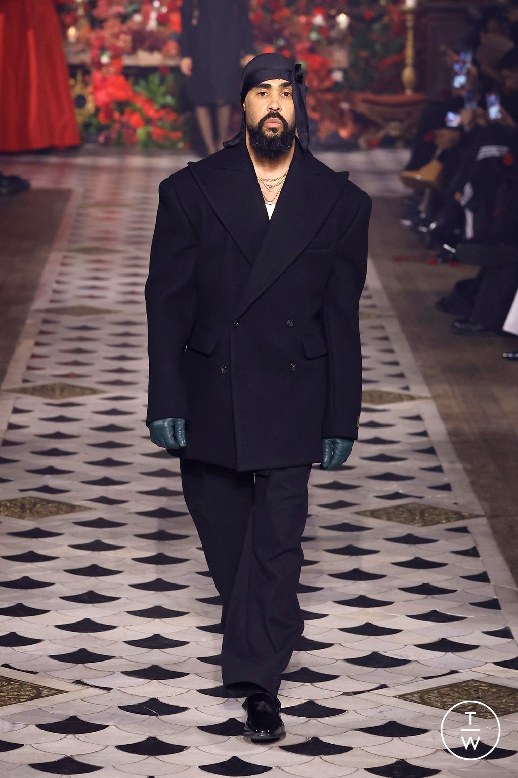 Fashion Week Paris Fall/Winter 2025 look 6 from the Willy Chavarria collection 男装