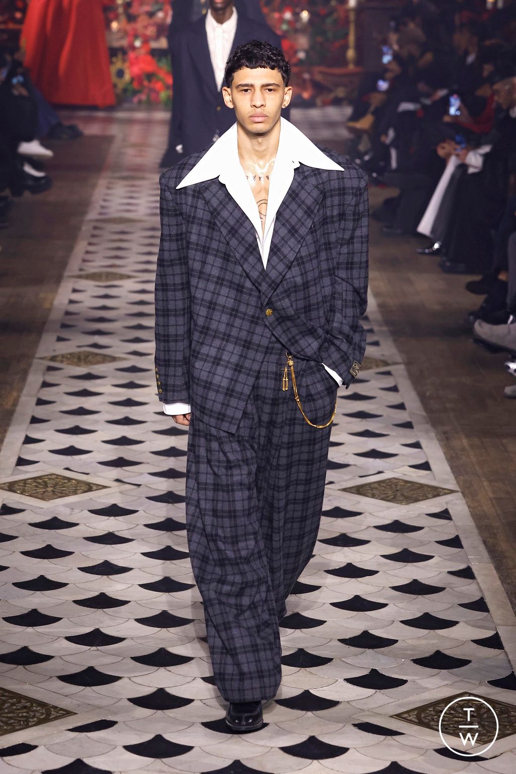 Fashion Week Paris Fall/Winter 2025 look 9 from the Willy Chavarria collection 男装