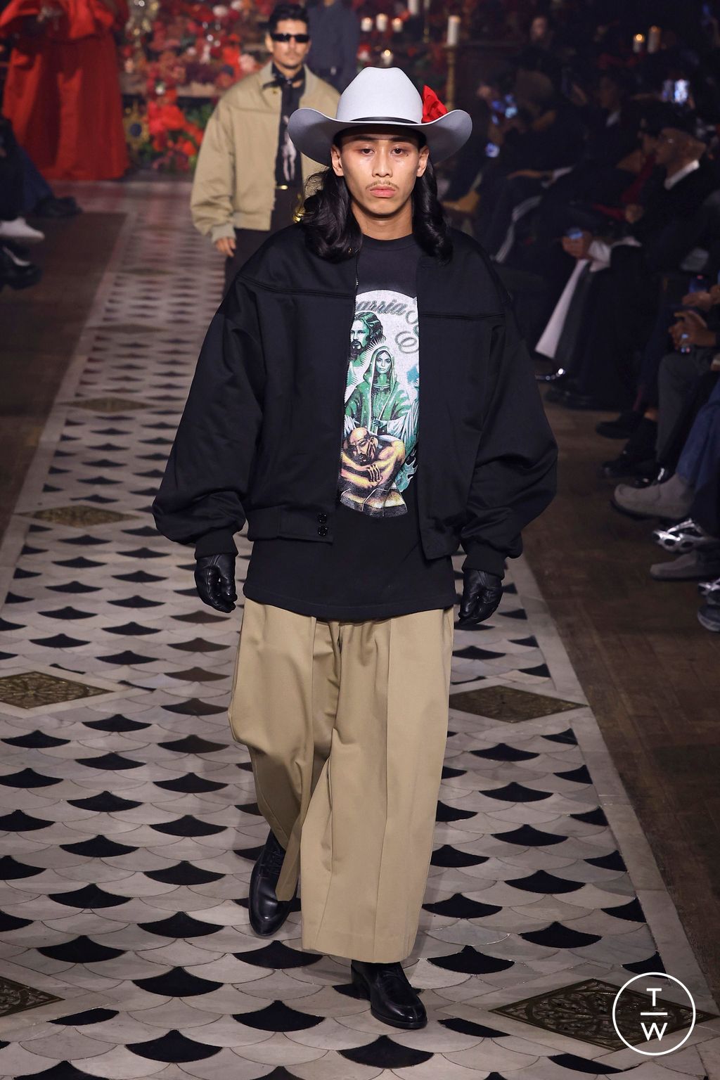 Fashion Week Paris Fall/Winter 2025 look 17 from the Willy Chavarria collection menswear