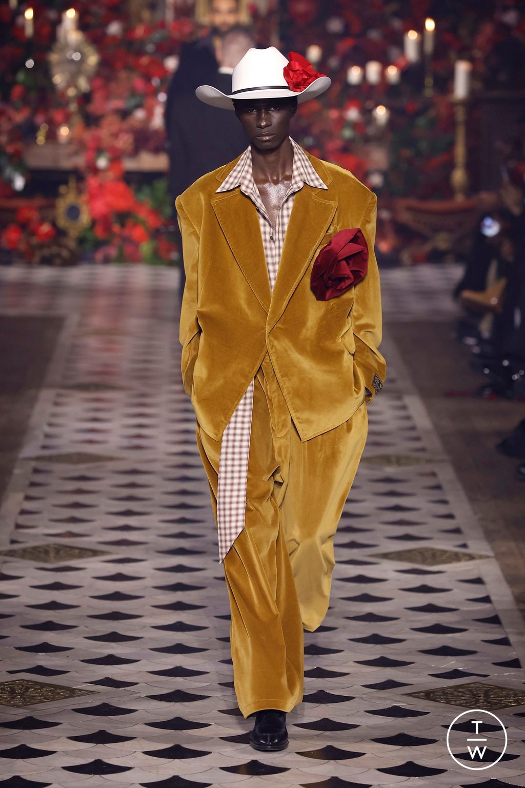 Fashion Week Paris Fall/Winter 2025 look 47 from the Willy Chavarria collection 男装