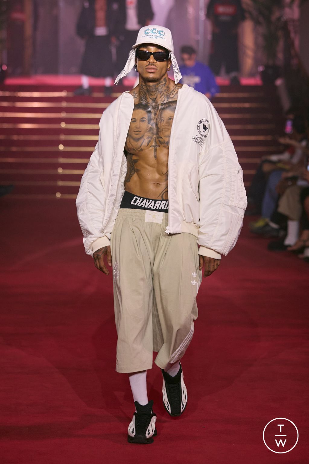 Fashion Week Paris Spring/Summer 2026 look 55 from the Willy Chavarria collection 男装