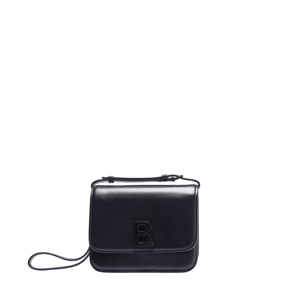 Fashion Week Paris Fall/Winter 2019 look 13 from the Balenciaga collection womenswear accessories