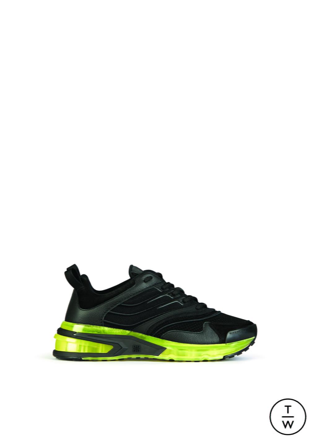 Fashion Week Paris Fall/Winter 2021 look 57 from the Givenchy collection menswear accessories