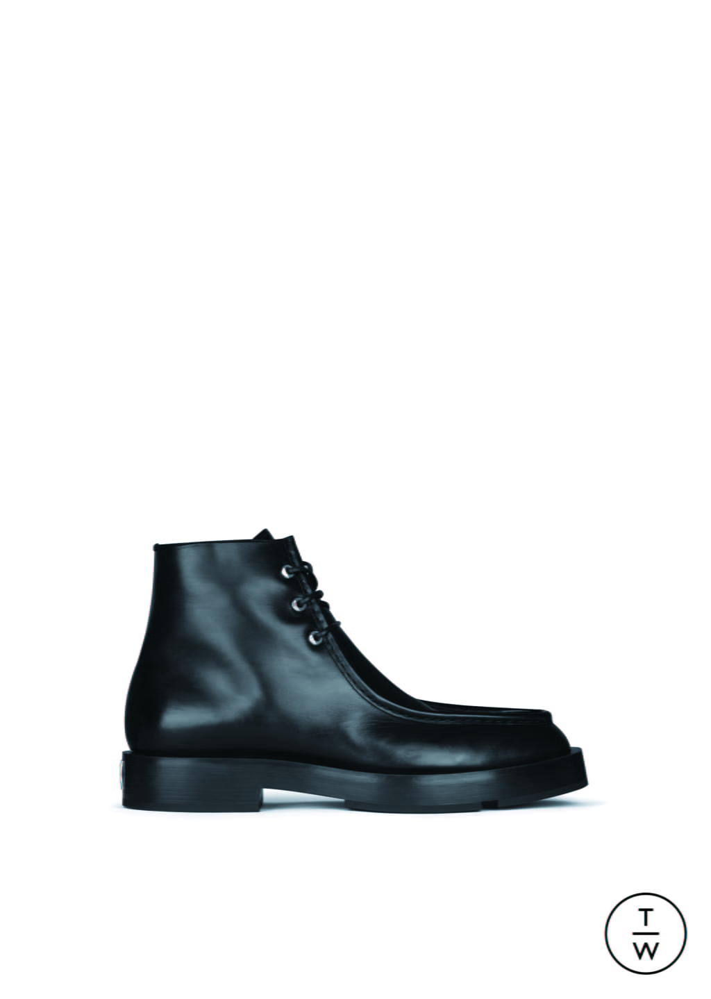 Fashion Week Paris Fall/Winter 2021 look 63 de la collection Givenchy menswear accessories