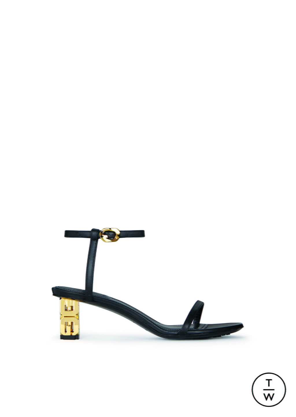 Fashion Week Paris Fall/Winter 2021 look 102 from the Givenchy collection womenswear accessories