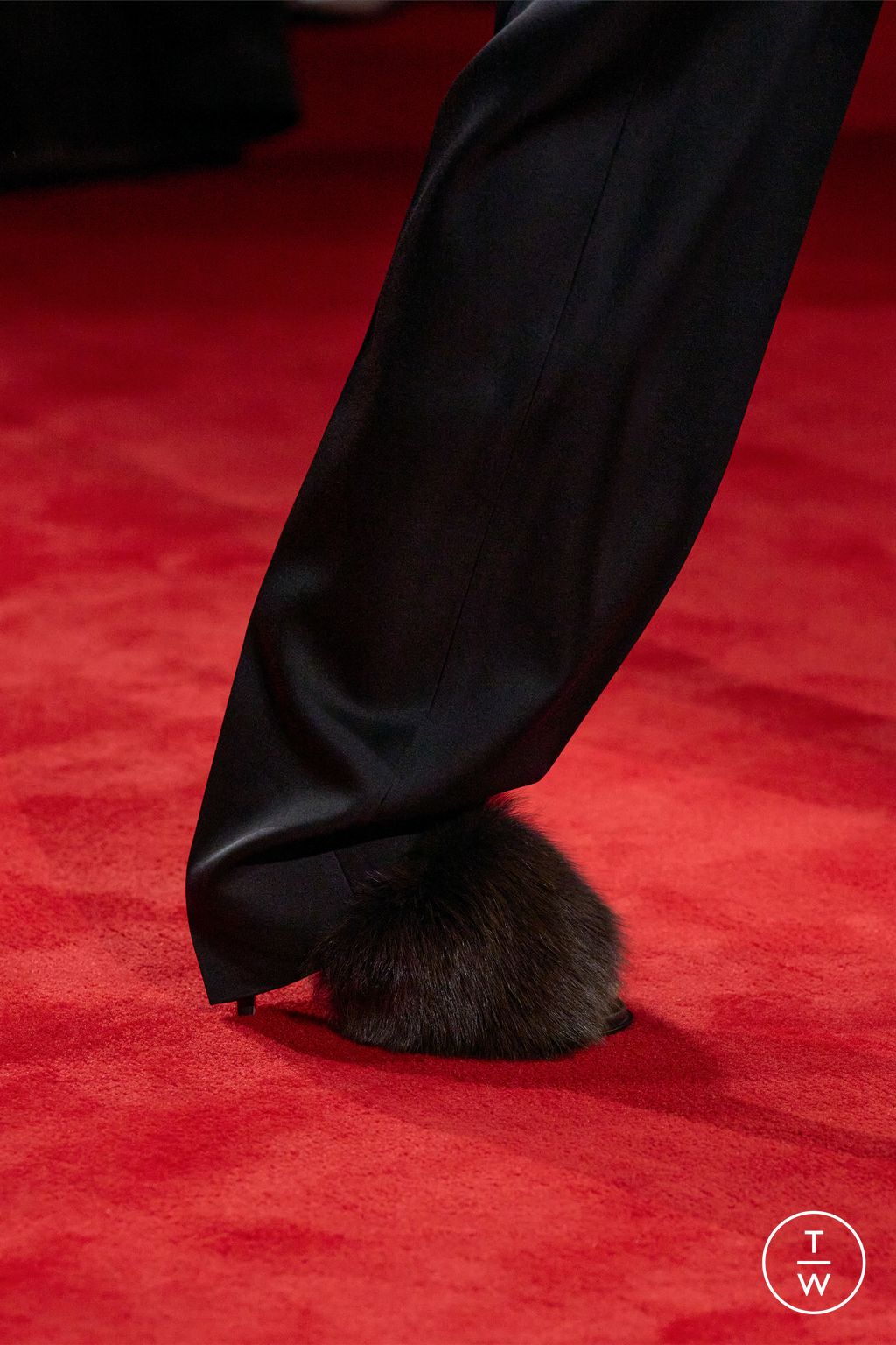 Fashion Week Milan Fall/Winter 2026 look 4 from the Bottega Veneta collection 女装配饰