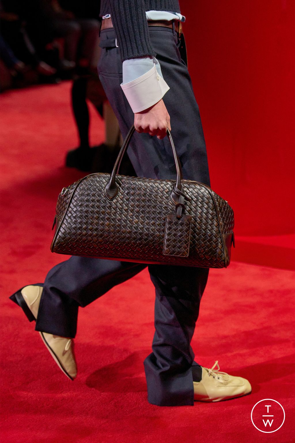 Fashion Week Milan Fall/Winter 2026 look 48 from the Bottega Veneta collection womenswear accessories