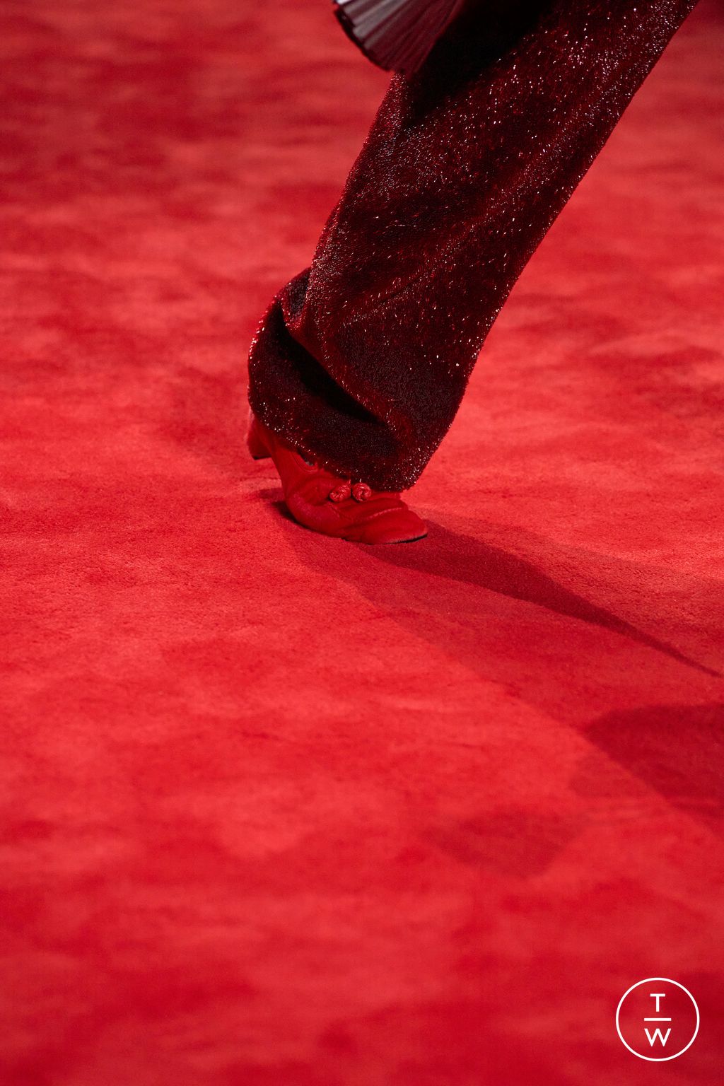 Fashion Week Milan Fall/Winter 2026 look 56 from the Bottega Veneta collection womenswear accessories