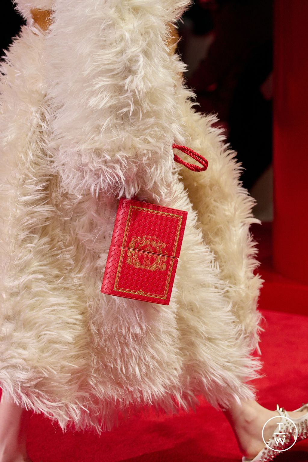 Fashion Week Milan Fall/Winter 2026 look 57 de la collection Bottega Veneta womenswear accessories