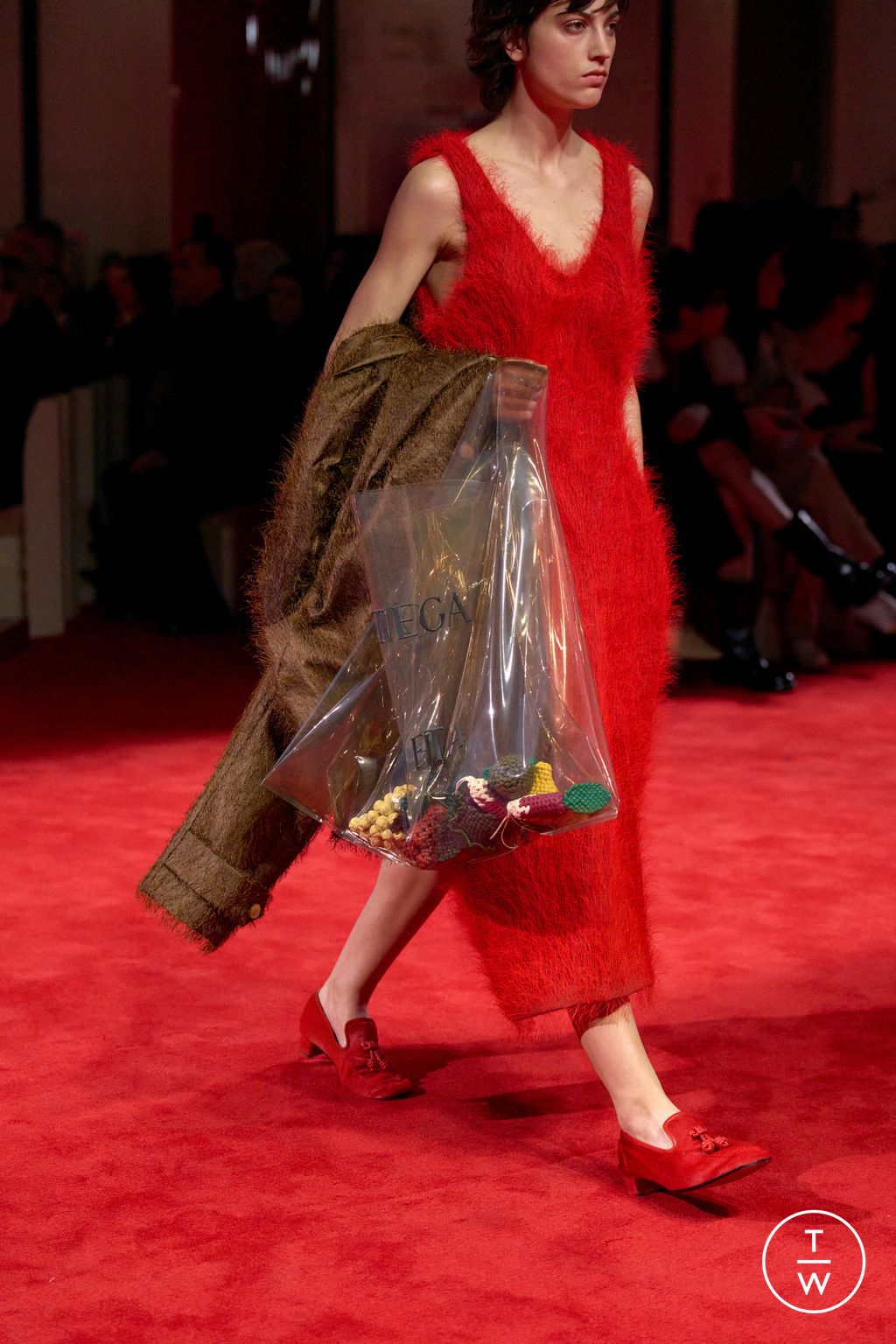 Fashion Week Milan Fall/Winter 2026 look 61 de la collection Bottega Veneta womenswear accessories