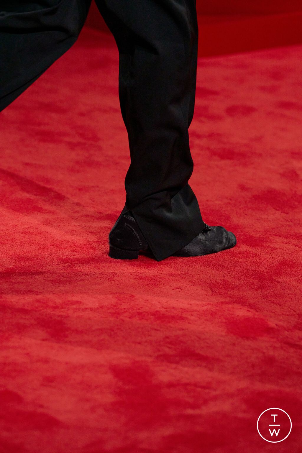 Fashion Week Milan Fall/Winter 2026 look 65 from the Bottega Veneta collection womenswear accessories