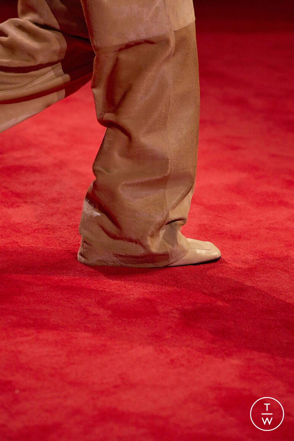 Fashion Week Milan Fall/Winter 2026 look 70 from the Bottega Veneta collection 女装配饰