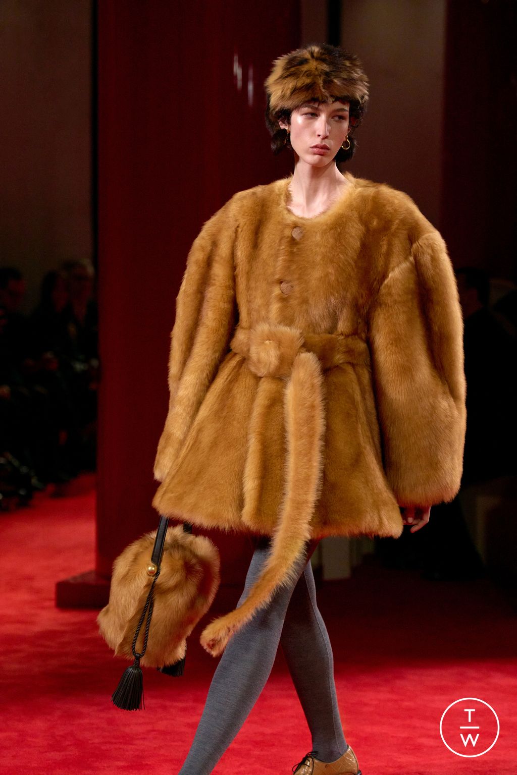Fashion Week Milan Fall/Winter 2026 look 72 from the Bottega Veneta collection womenswear accessories