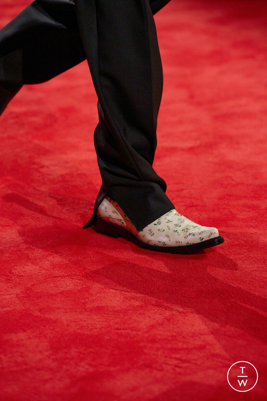 Fashion Week Milan Fall/Winter 2026 look 78 from the Bottega Veneta collection womenswear accessories