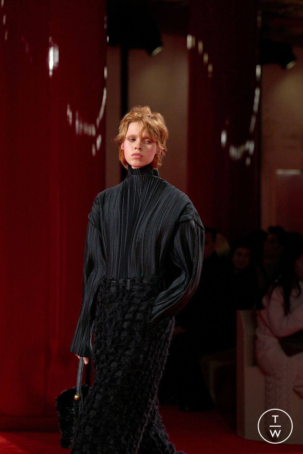 Fashion Week Milan Fall/Winter 2026 look 81 from the Bottega Veneta collection womenswear accessories