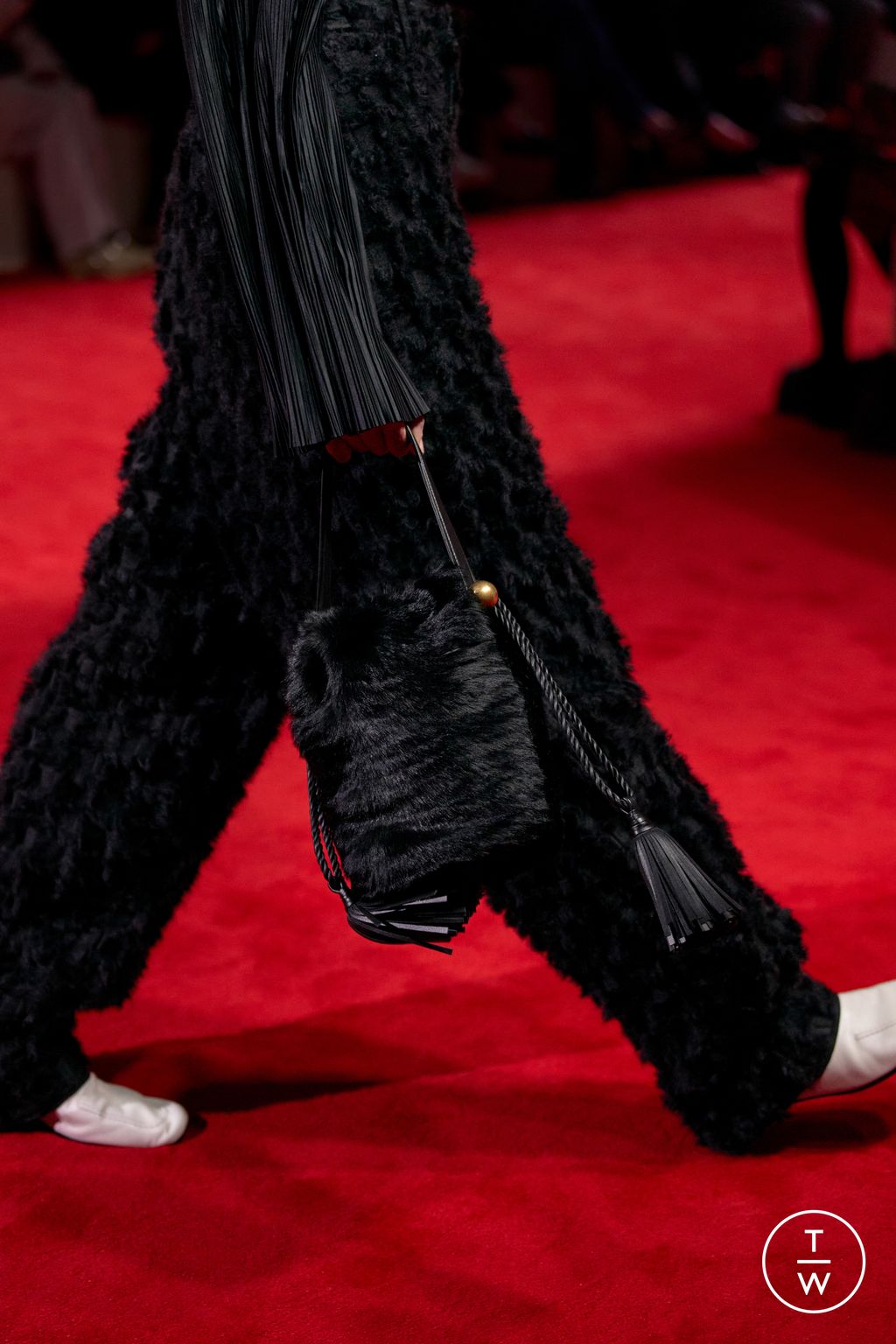 Fashion Week Milan Fall/Winter 2026 look 82 from the Bottega Veneta collection womenswear accessories