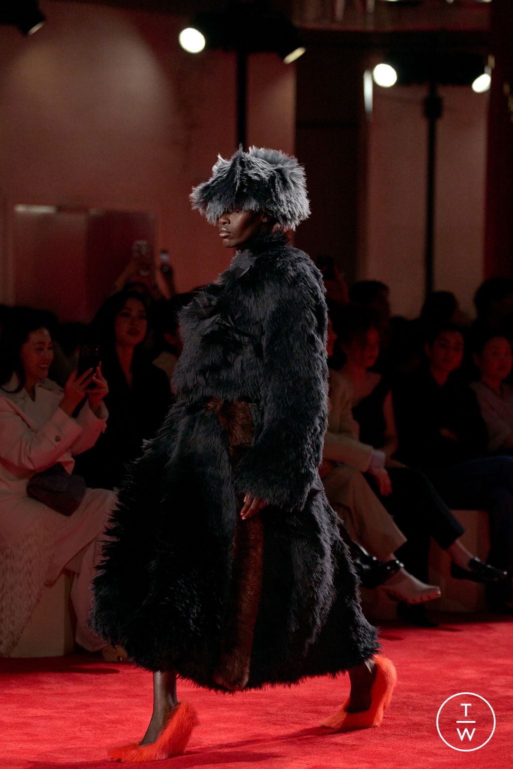 Fashion Week Milan Fall/Winter 2026 look 120 from the Bottega Veneta collection 女装配饰