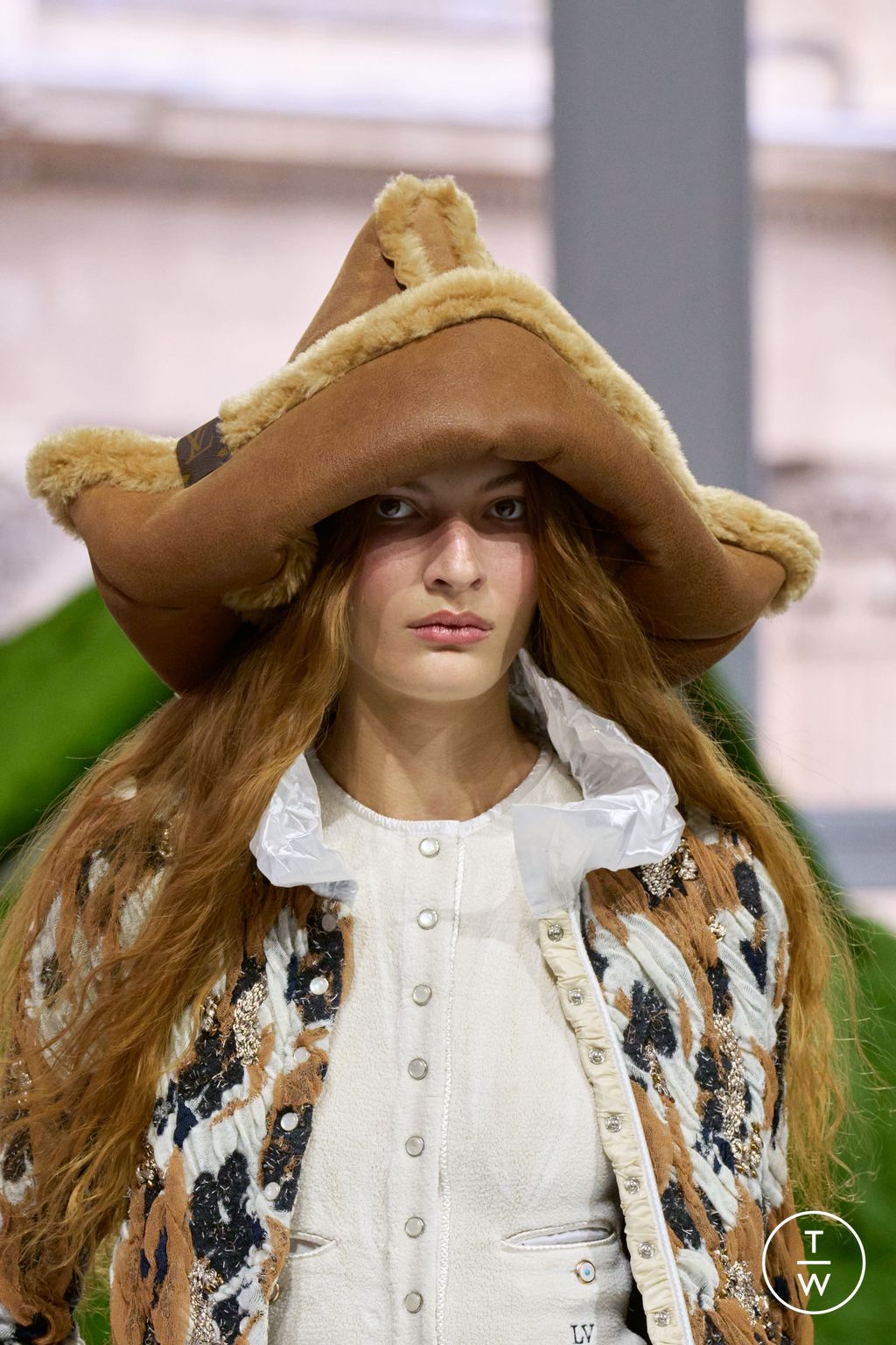 Fashion Week Paris Fall/Winter 2026 look 30 from the Louis Vuitton collection 女装配饰