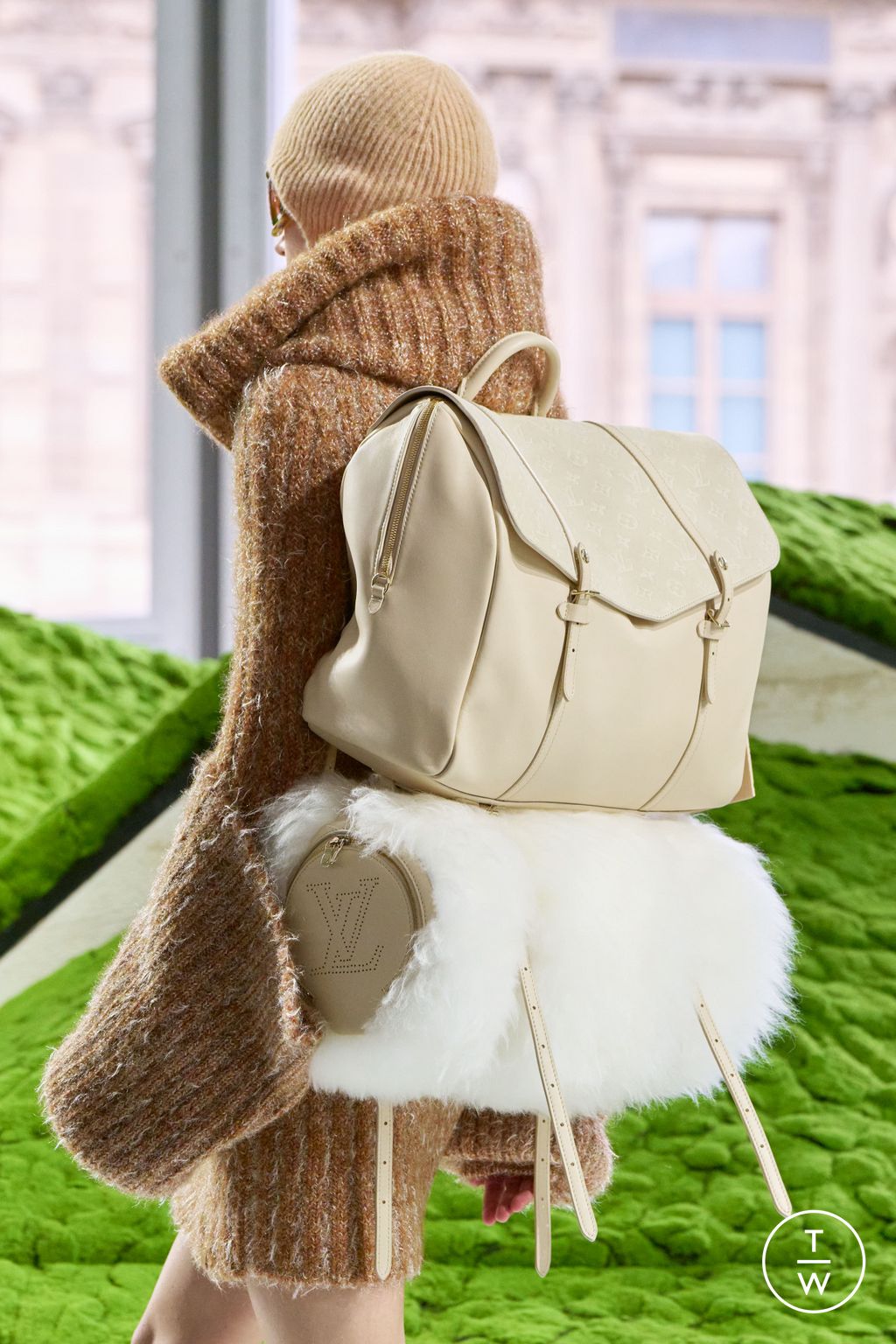 Fashion Week Paris Fall/Winter 2026 look 50 from the Louis Vuitton collection womenswear accessories