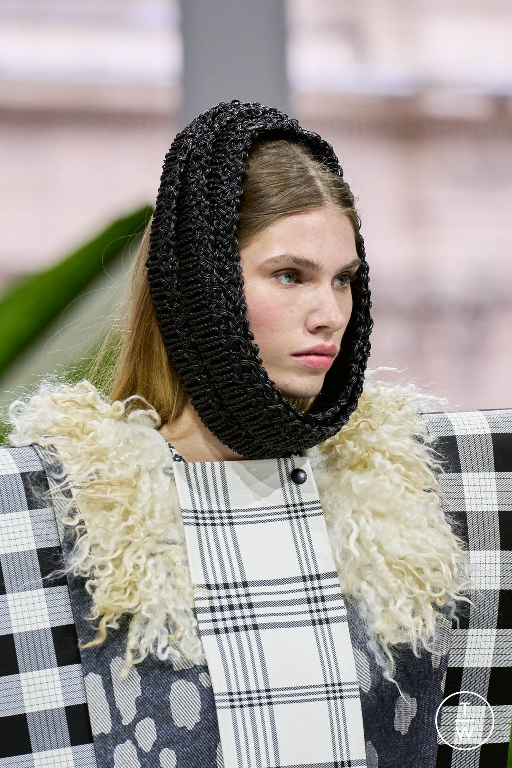 Fashion Week Paris Fall/Winter 2026 look 70 from the Louis Vuitton collection womenswear accessories