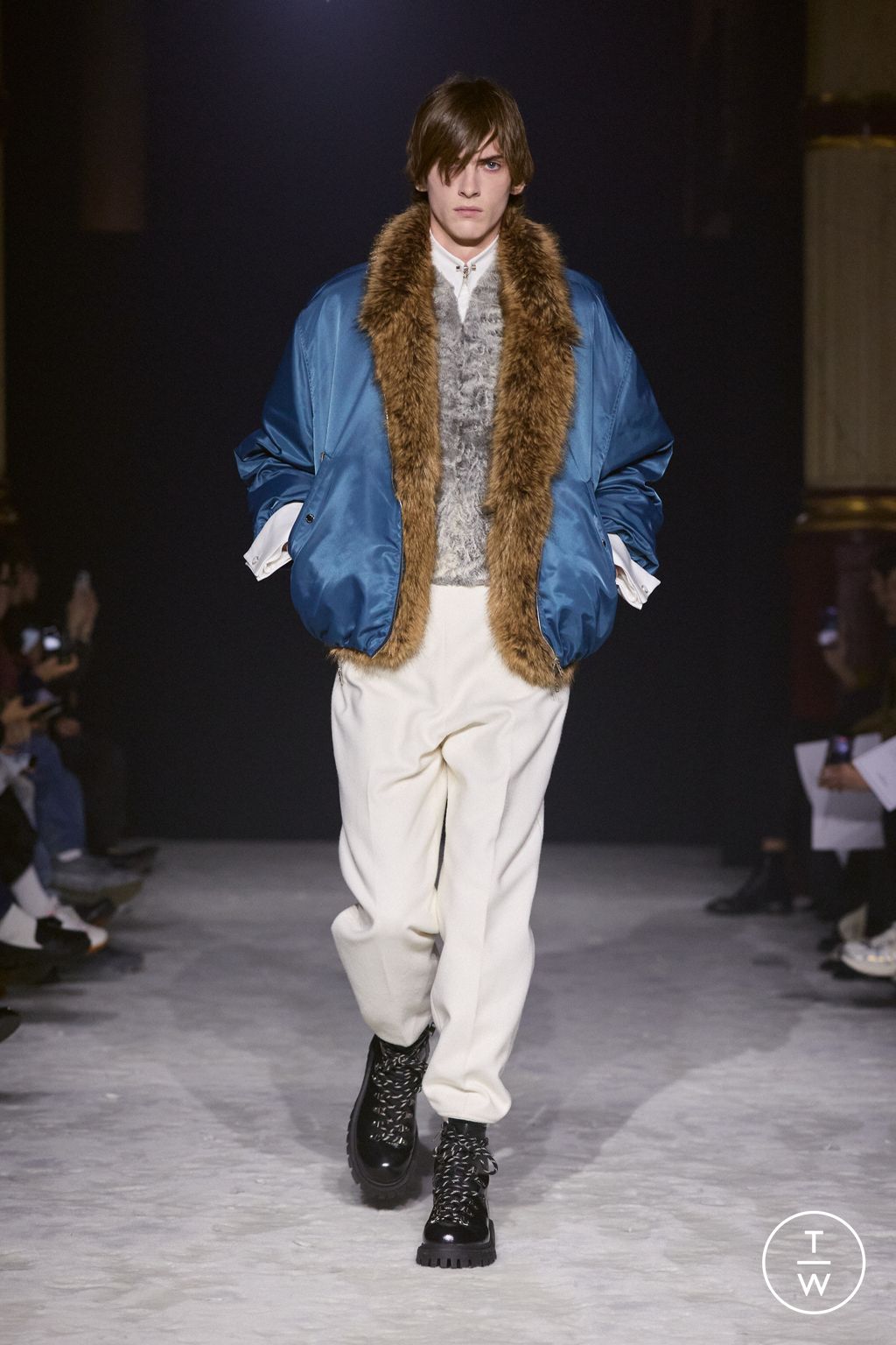 Fashion Week Paris Fall/Winter 2026 look 17 from the Wooyoungmi collection 男装