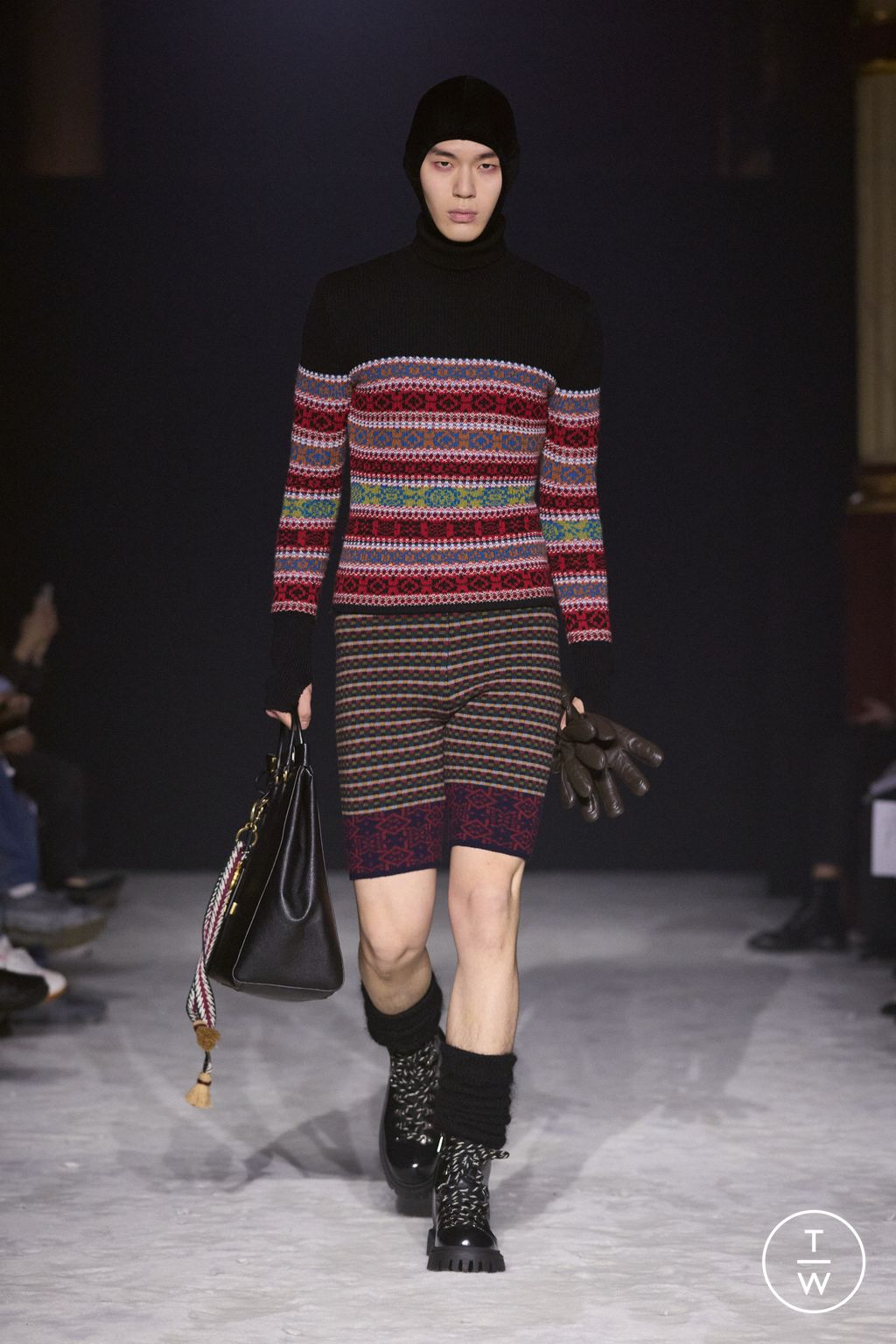 Fashion Week Paris Fall/Winter 2026 look 19 from the Wooyoungmi collection 男装
