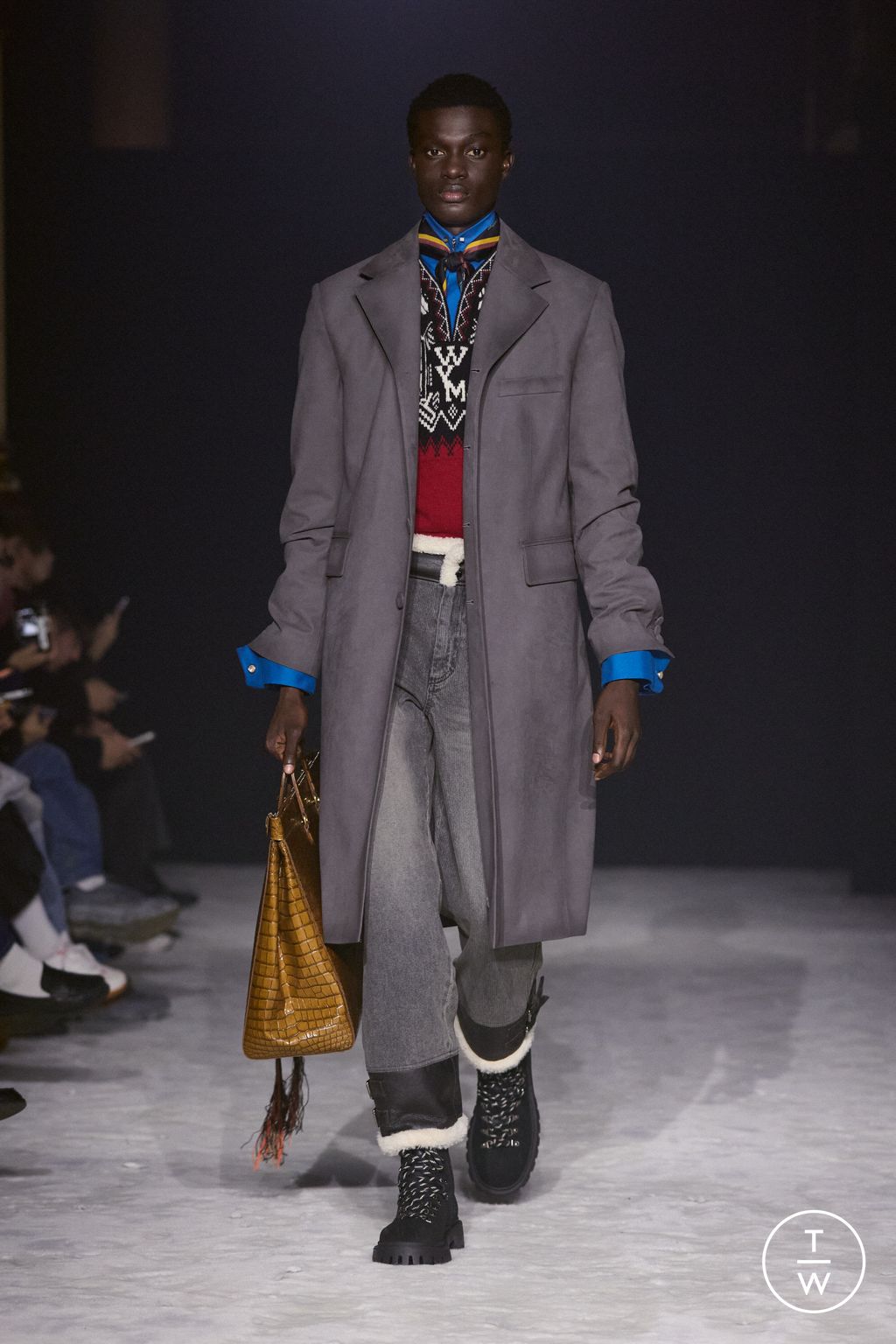 Fashion Week Paris Fall/Winter 2026 look 44 from the Wooyoungmi collection 男装