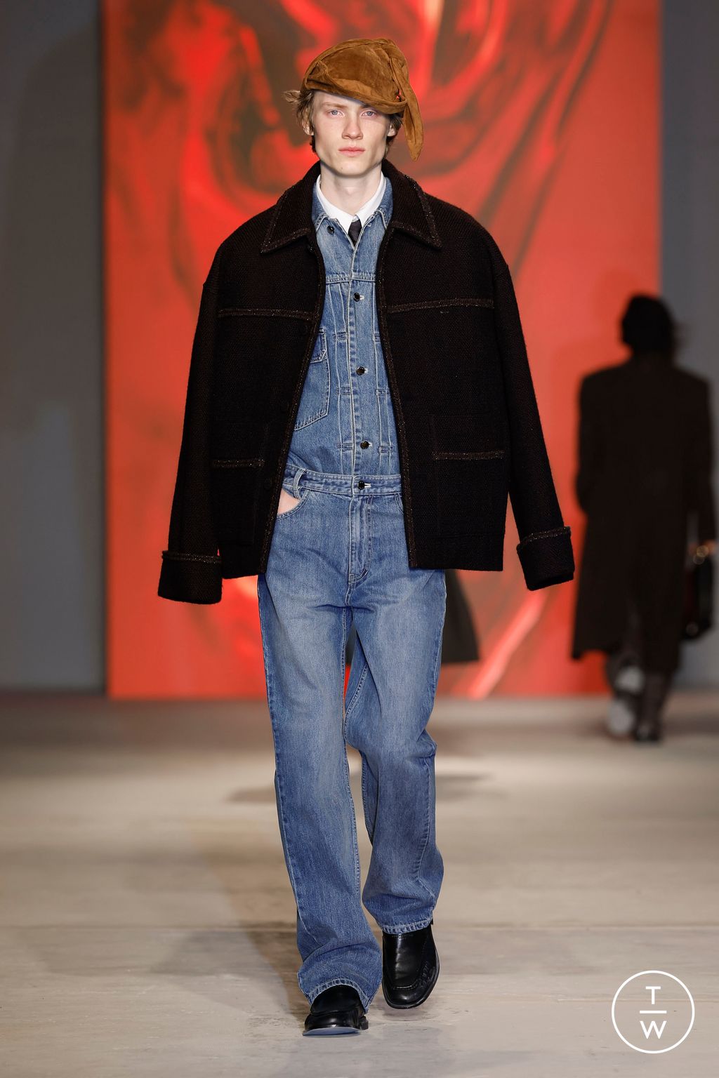 Fashion Week Paris Fall/Winter 2024 look 4 from the Wooyoungmi collection menswear