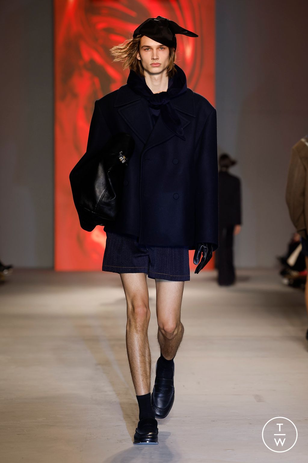 Fashion Week Paris Fall/Winter 2024 look 15 de la collection Wooyoungmi menswear