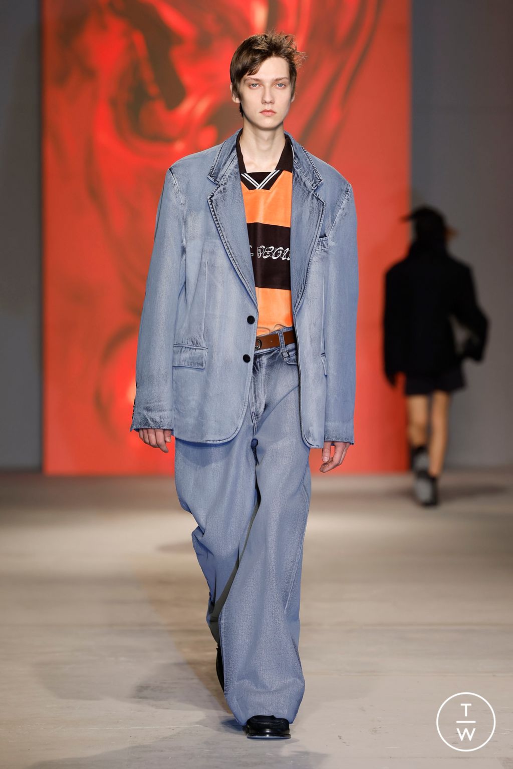 Fashion Week Paris Fall/Winter 2024 look 17 de la collection Wooyoungmi menswear
