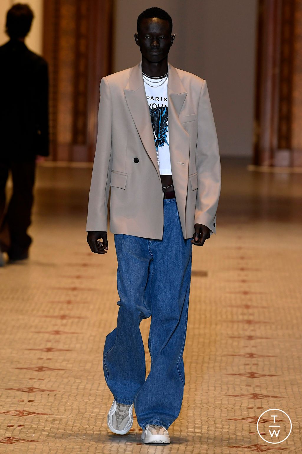 Fashion Week Paris Spring/Summer 2023 look 12 from the Wooyoungmi collection 男装