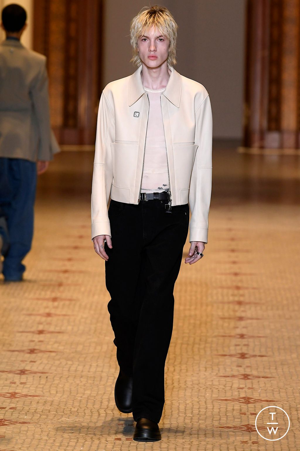 Fashion Week Paris Spring/Summer 2023 look 15 from the Wooyoungmi collection menswear