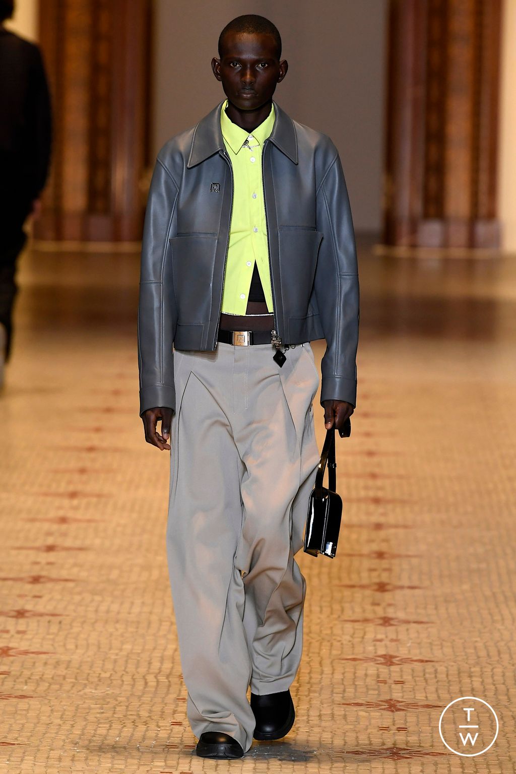 Fashion Week Paris Spring/Summer 2023 look 25 from the Wooyoungmi collection menswear