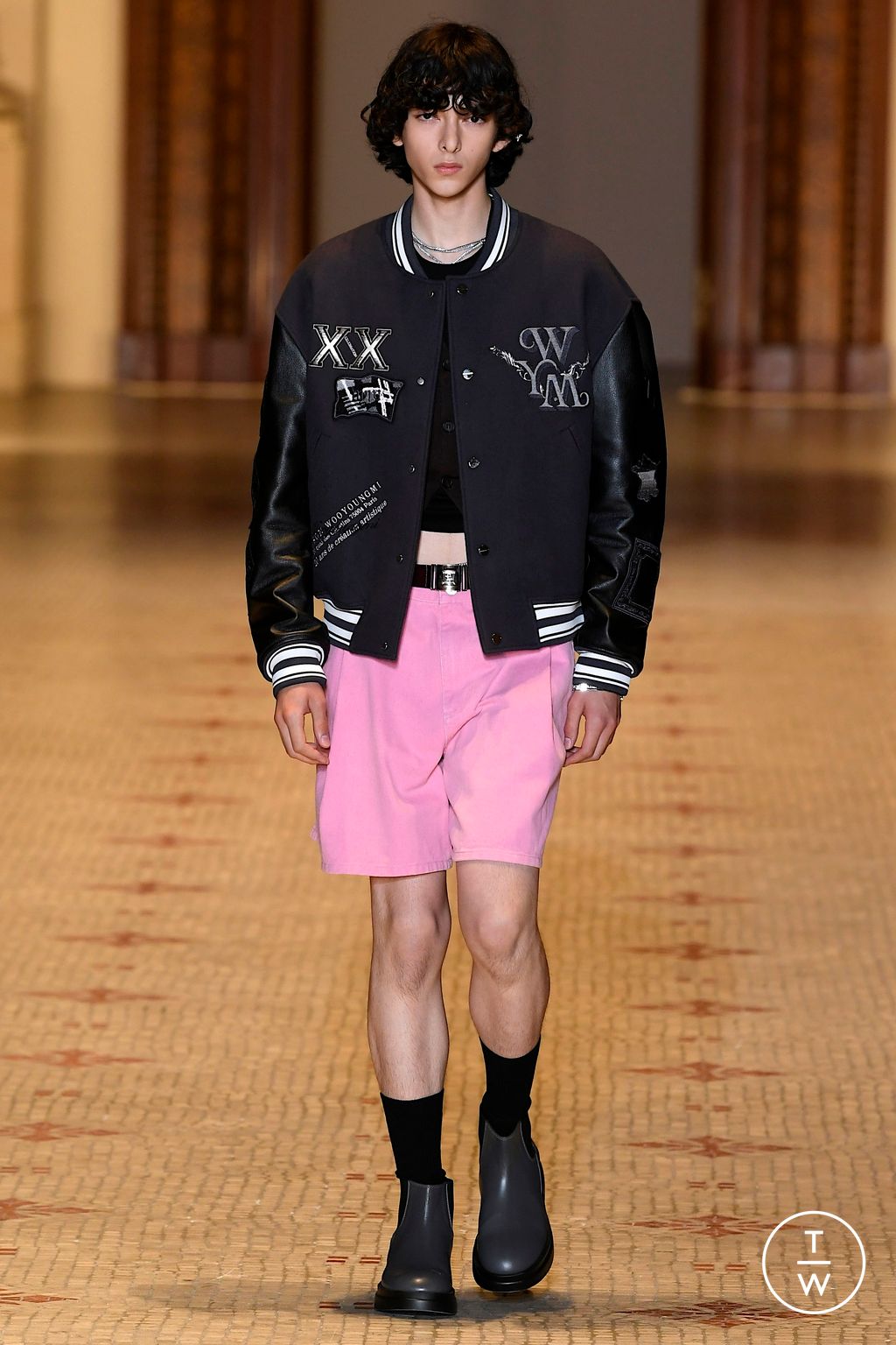 Fashion Week Paris Spring/Summer 2023 look 30 from the Wooyoungmi collection menswear