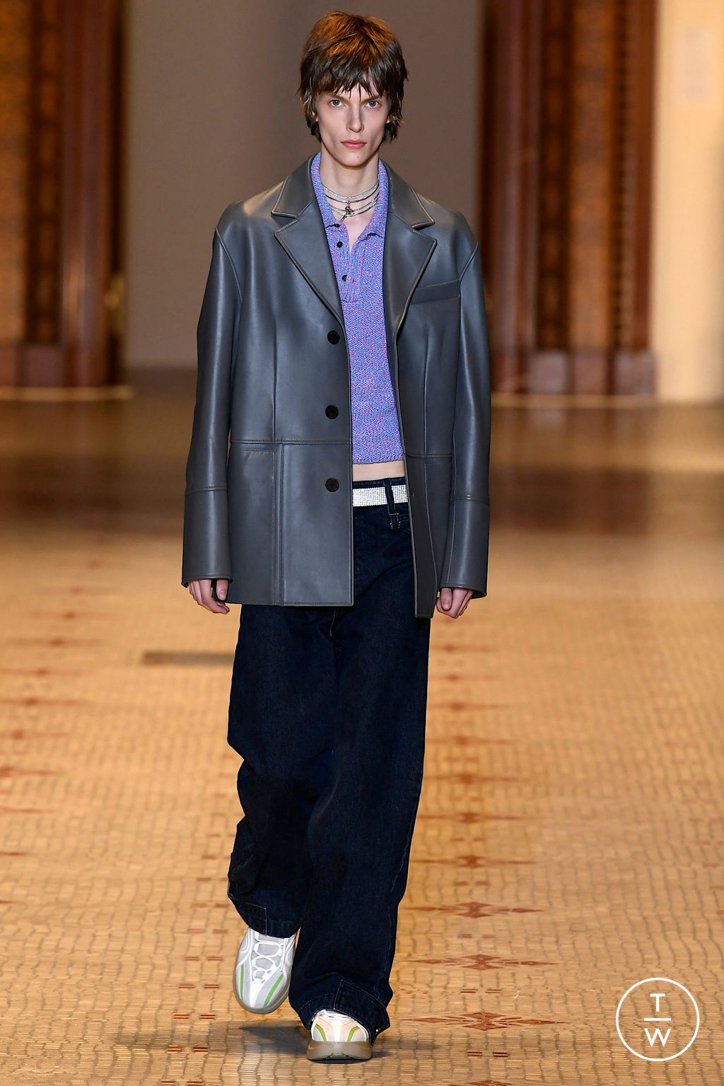 Fashion Week Paris Spring/Summer 2023 look 38 from the Wooyoungmi collection 男装