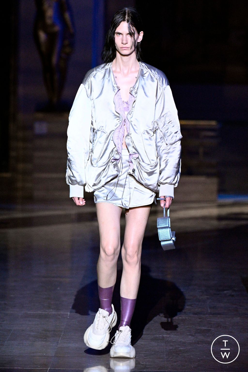 Fashion Week Paris Spring/Summer 2024 look 33 de la collection Wooyoungmi menswear