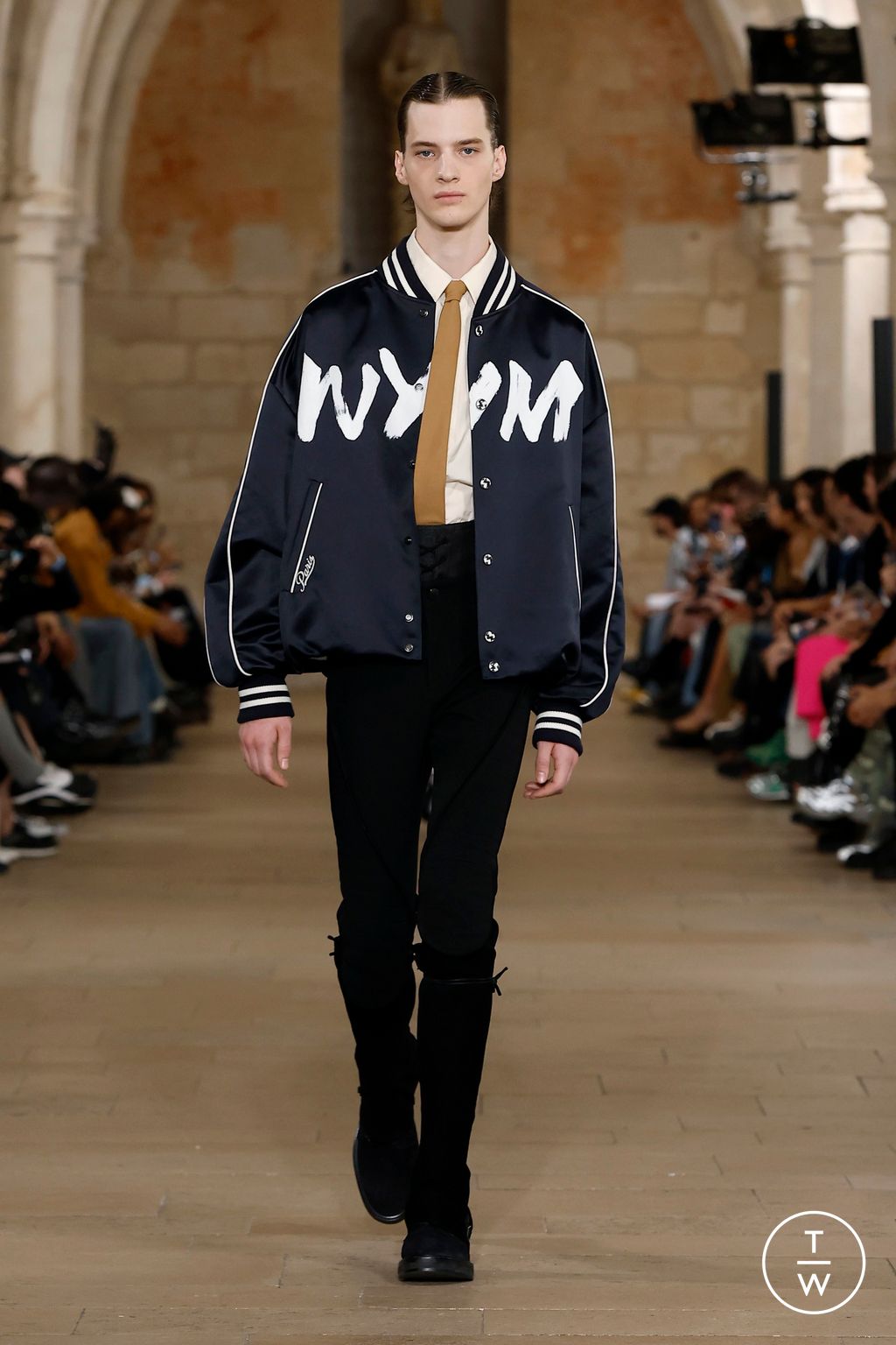 Fashion Week Paris Spring-Summer 2025 look 8 from the Wooyoungmi collection menswear