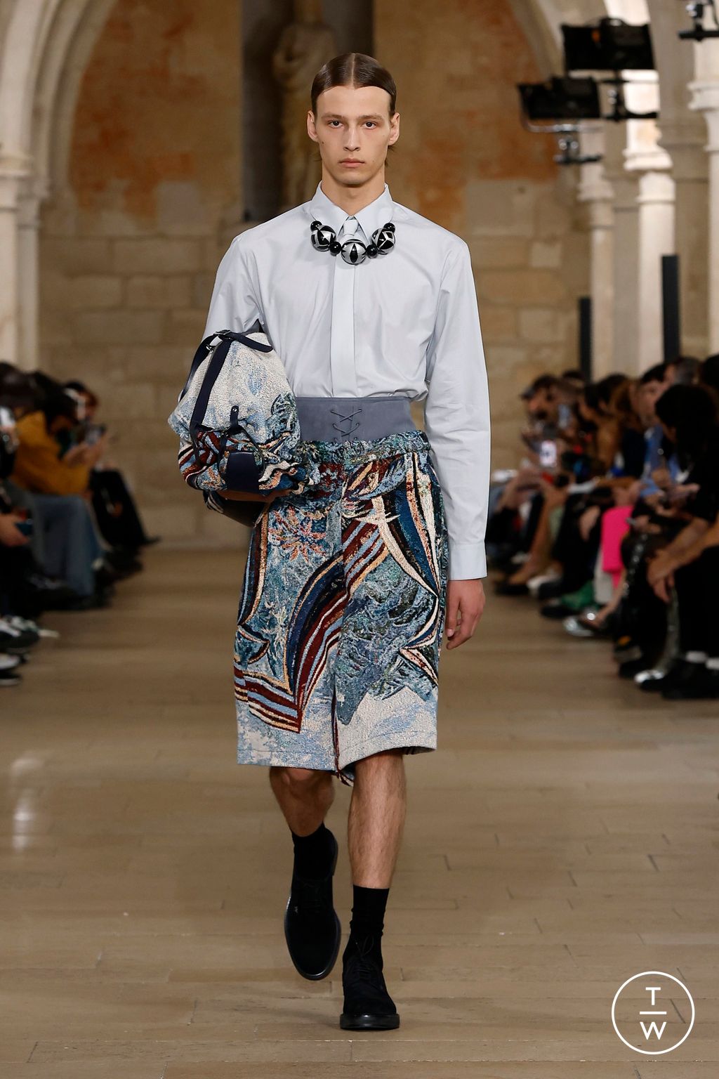 Fashion Week Paris Spring-Summer 2025 look 30 from the Wooyoungmi collection menswear