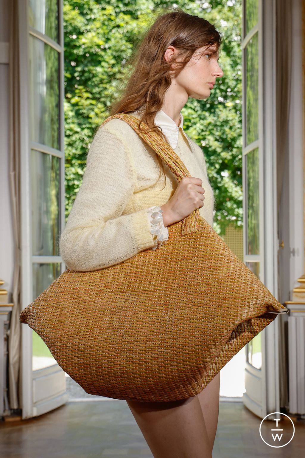 Fashion Week Paris Spring/Summer 2026 look 6 de la collection Wooyoungmi menswear accessories