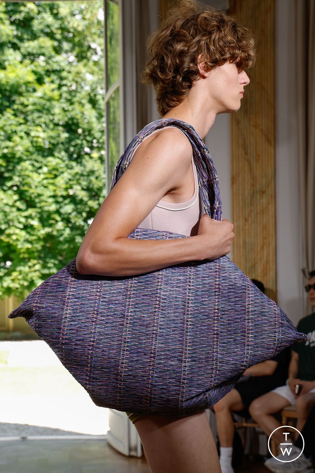 Fashion Week Paris Spring/Summer 2026 look 7 from the Wooyoungmi collection 男装配饰