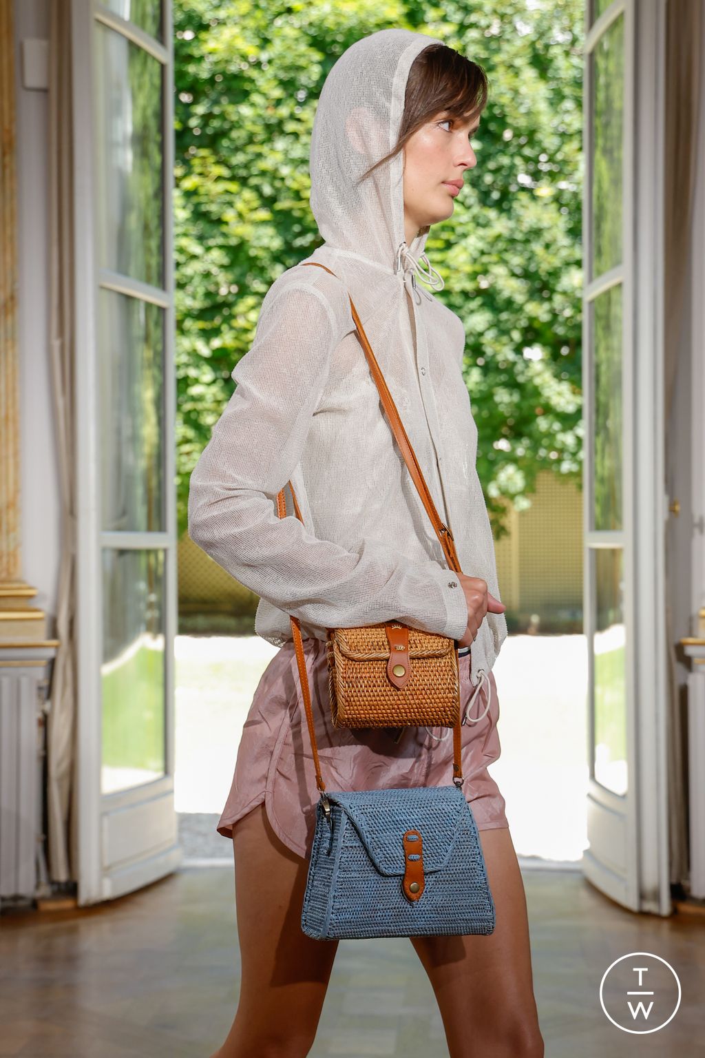 Fashion Week Paris Spring/Summer 2026 look 15 de la collection Wooyoungmi menswear accessories