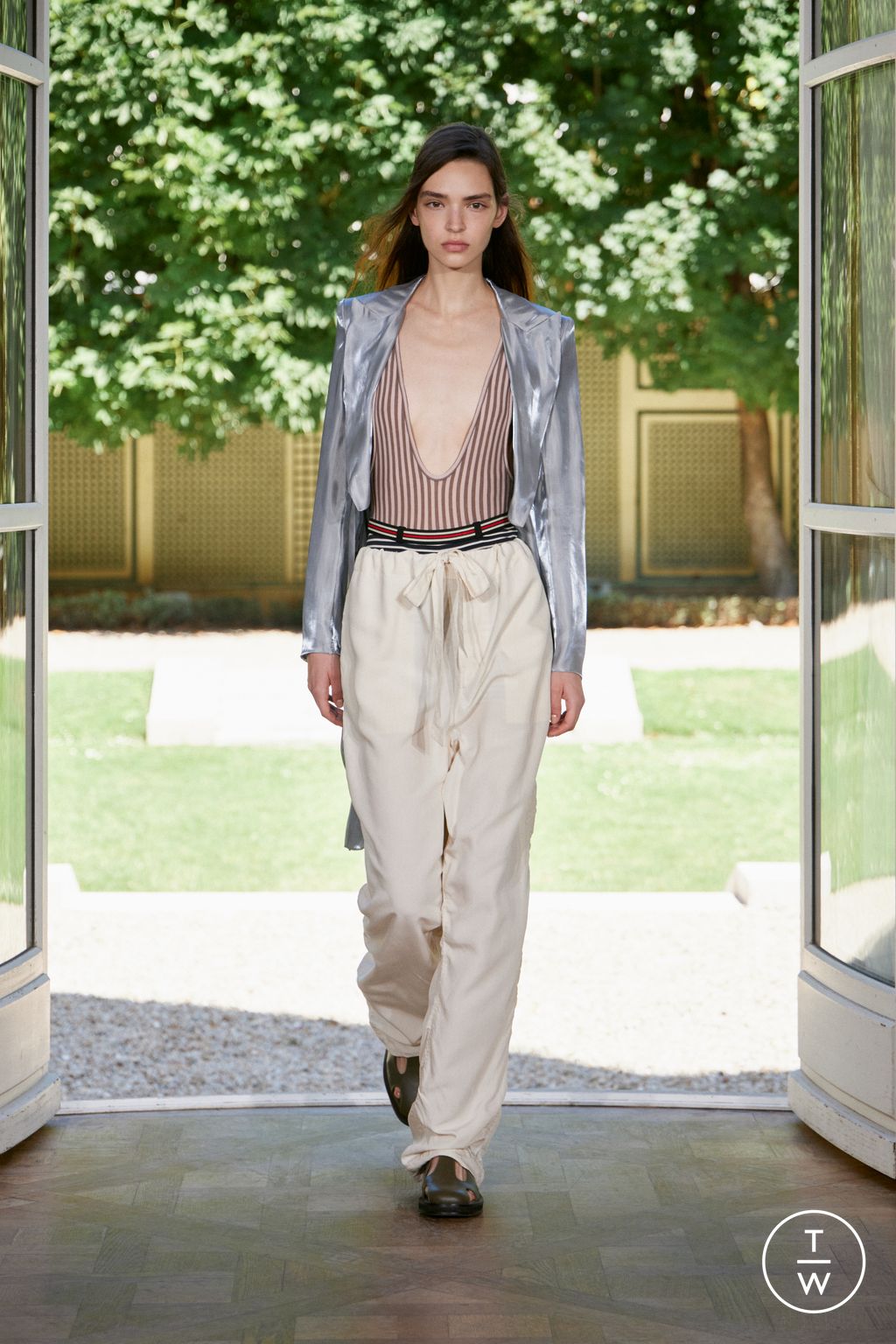 Fashion Week Paris Spring/Summer 2026 look 11 from the Wooyoungmi collection menswear