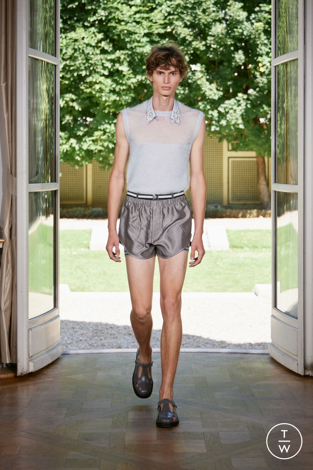 Fashion Week Paris Spring/Summer 2026 look 19 from the Wooyoungmi collection menswear